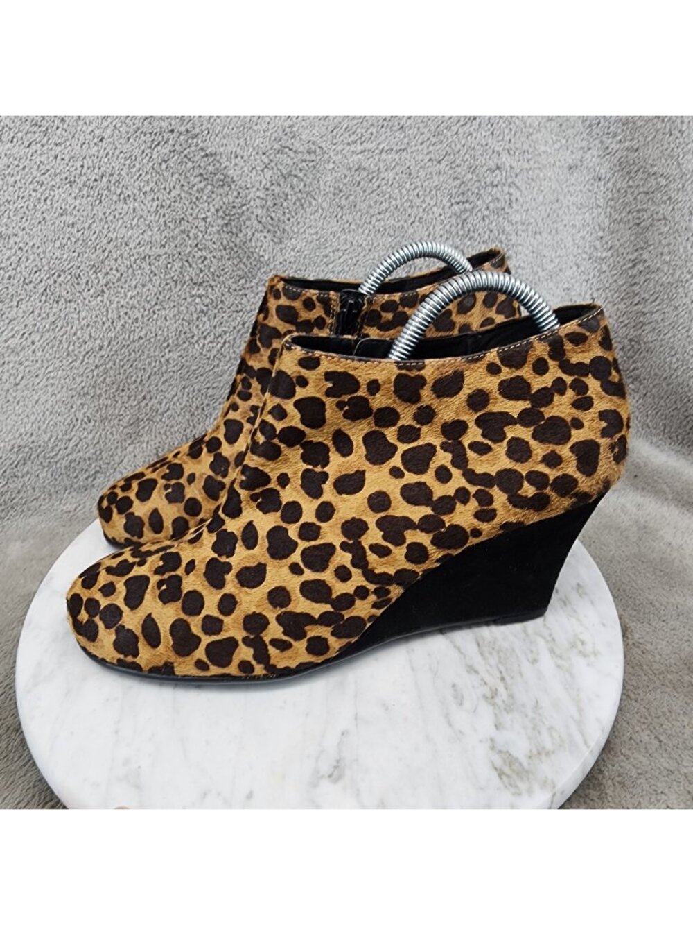 Aerosoles Shoes Womens Size 9.5 Plum Pie Brown Spotted Suede Ankle Boots